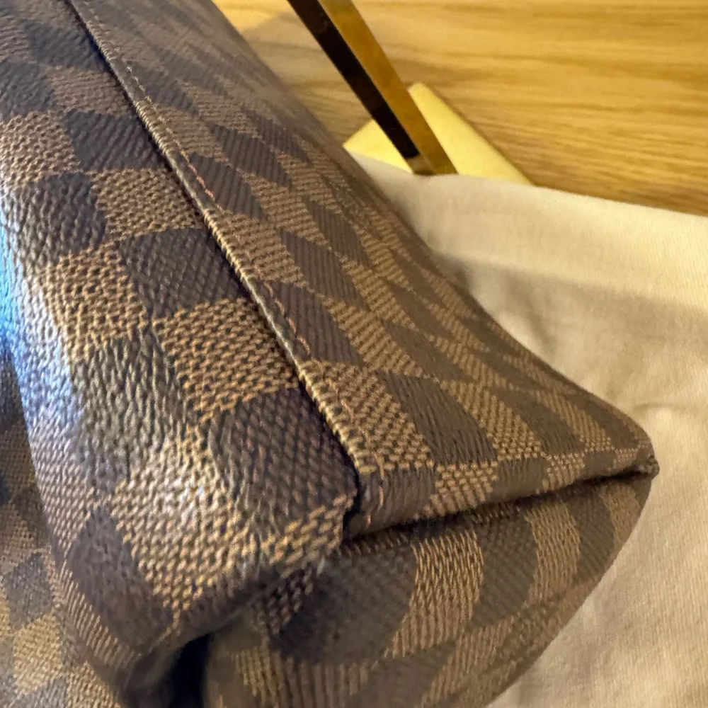 Authentic Louis Vuitton Odeon Tote MM in Damier Ebene - Picture 8 of 12